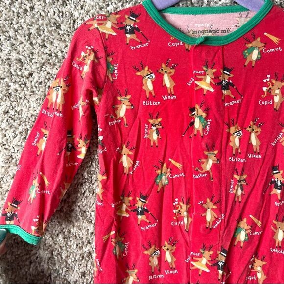Magnetic Me Pajamas Baby 6-9M Red Reindeer Print Footie Onesie - Picture 2 of 6